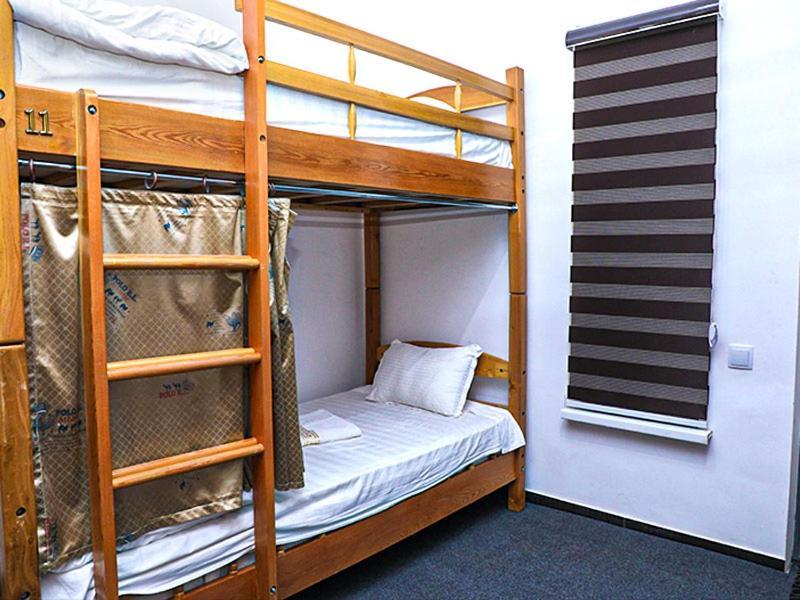 House De Moon Hostel Tashkent Room photo